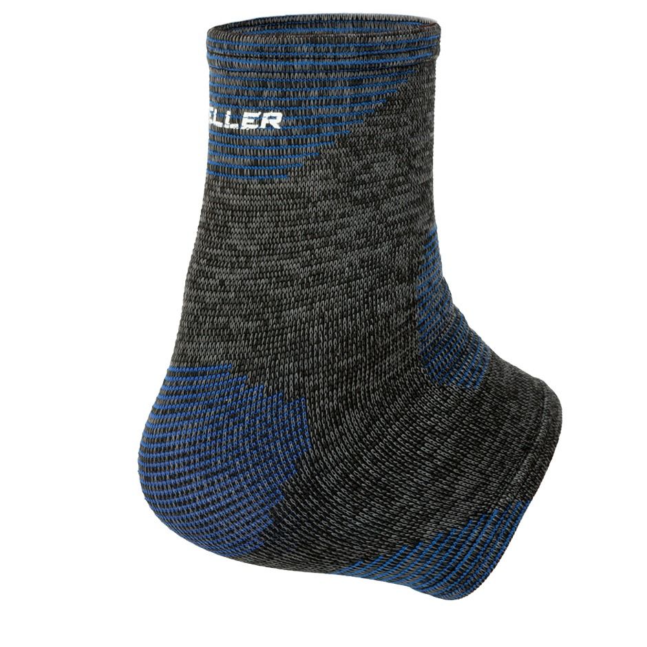 Mueller Sports Medicine 4-Way Stretch Premium Knit Ankle Support bandáž na kotník Velikost: M/L Mueller Sports Medicine